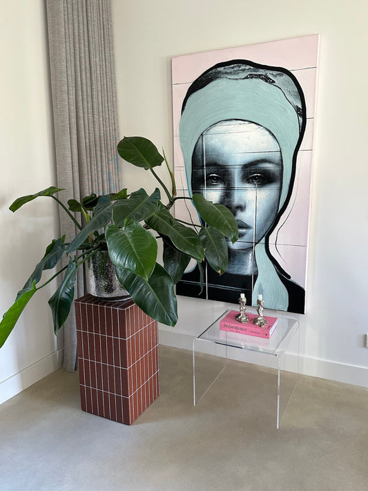 Coffee table in Transparent