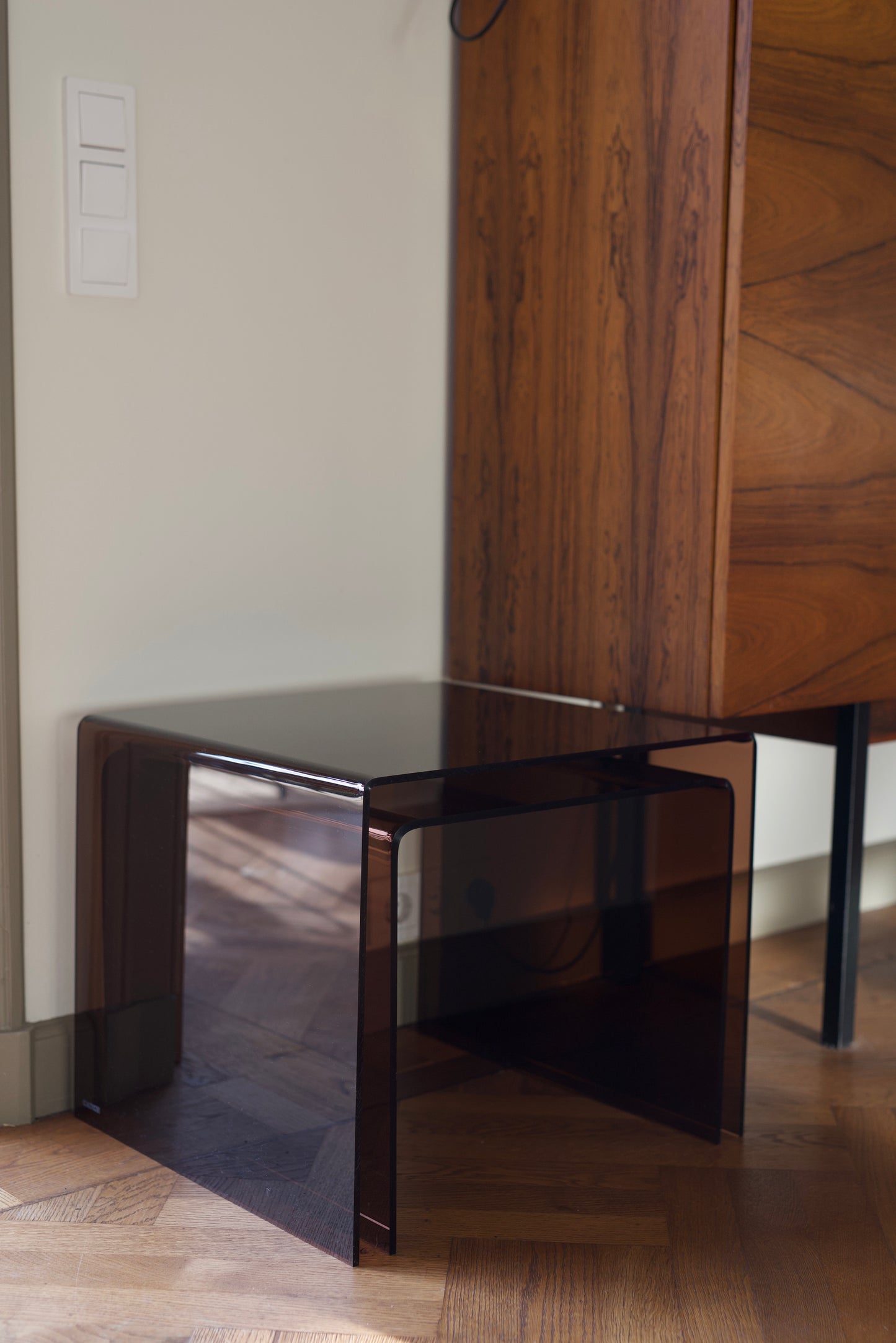 Coffee table set in Coffee brown