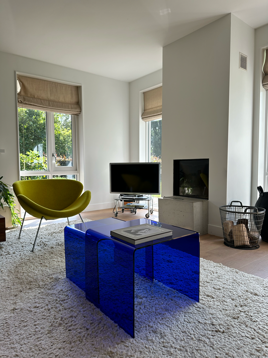 Coffee table in Kings Blue