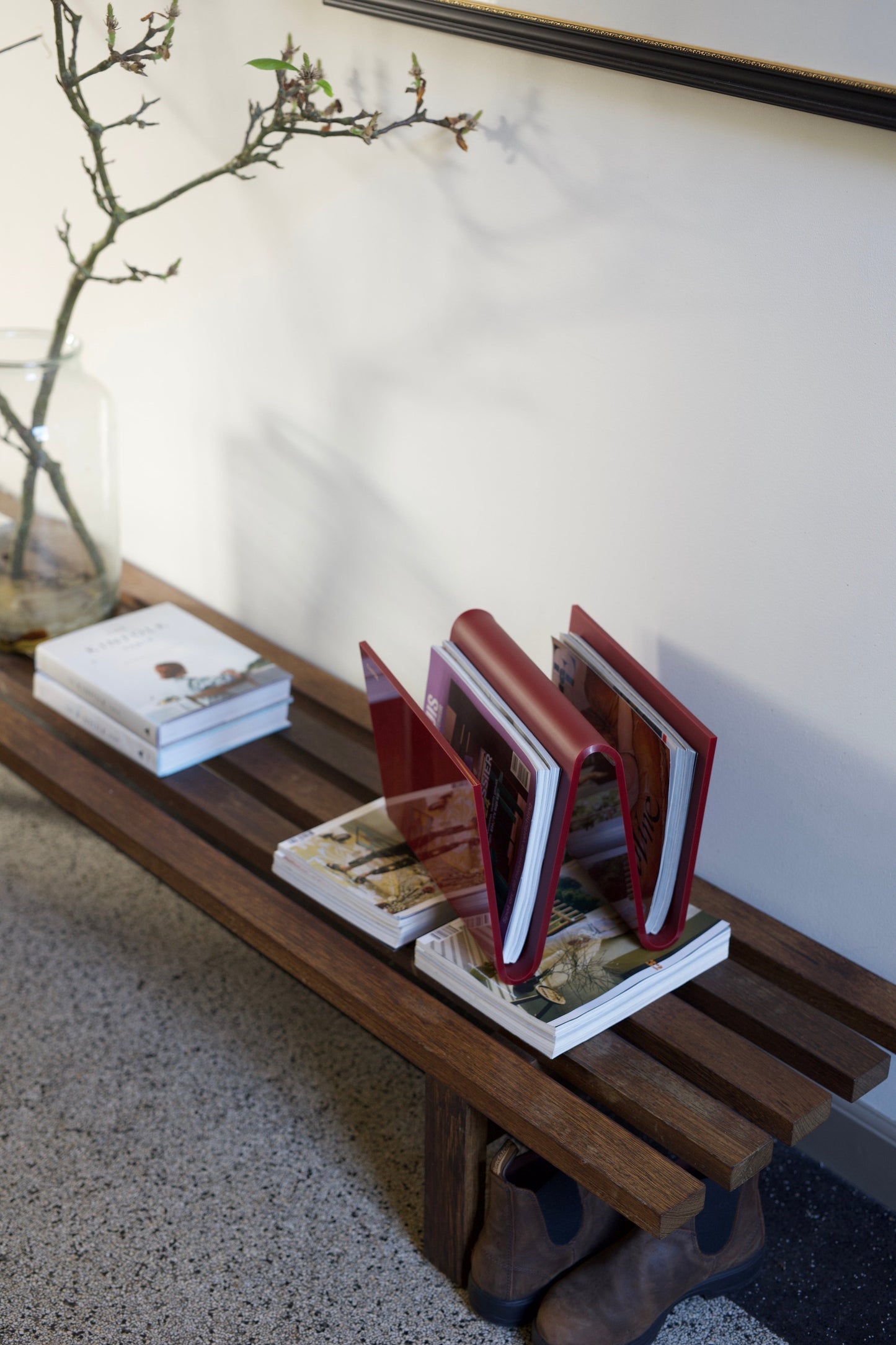 Magazine holder in Wine Red